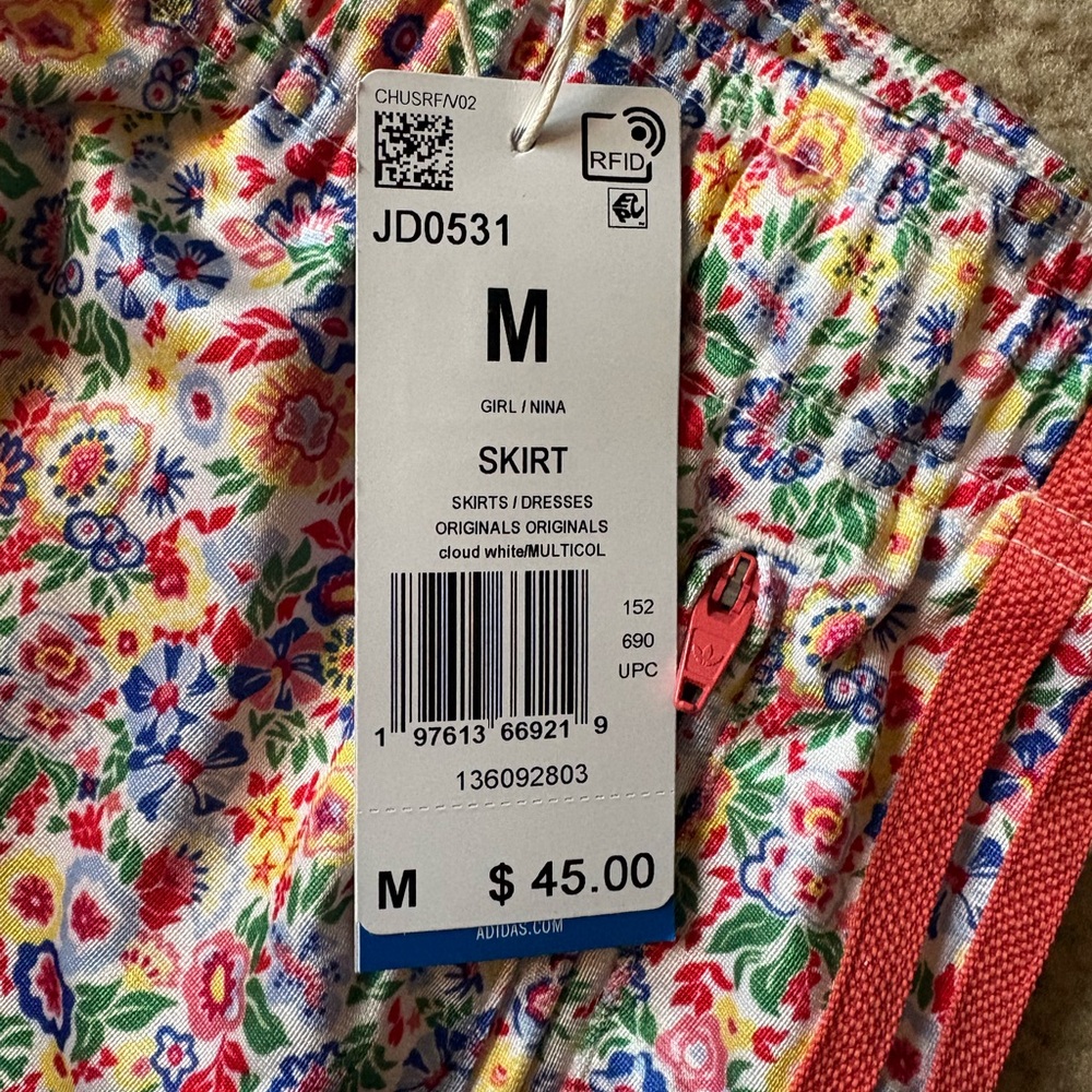 Adidas X Liberty of London girls skirt - Picture 2 of 3
